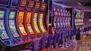 Antarmuka aplikasi mobile rd toto menampilkan meja live dealer dan pasar sportsbook